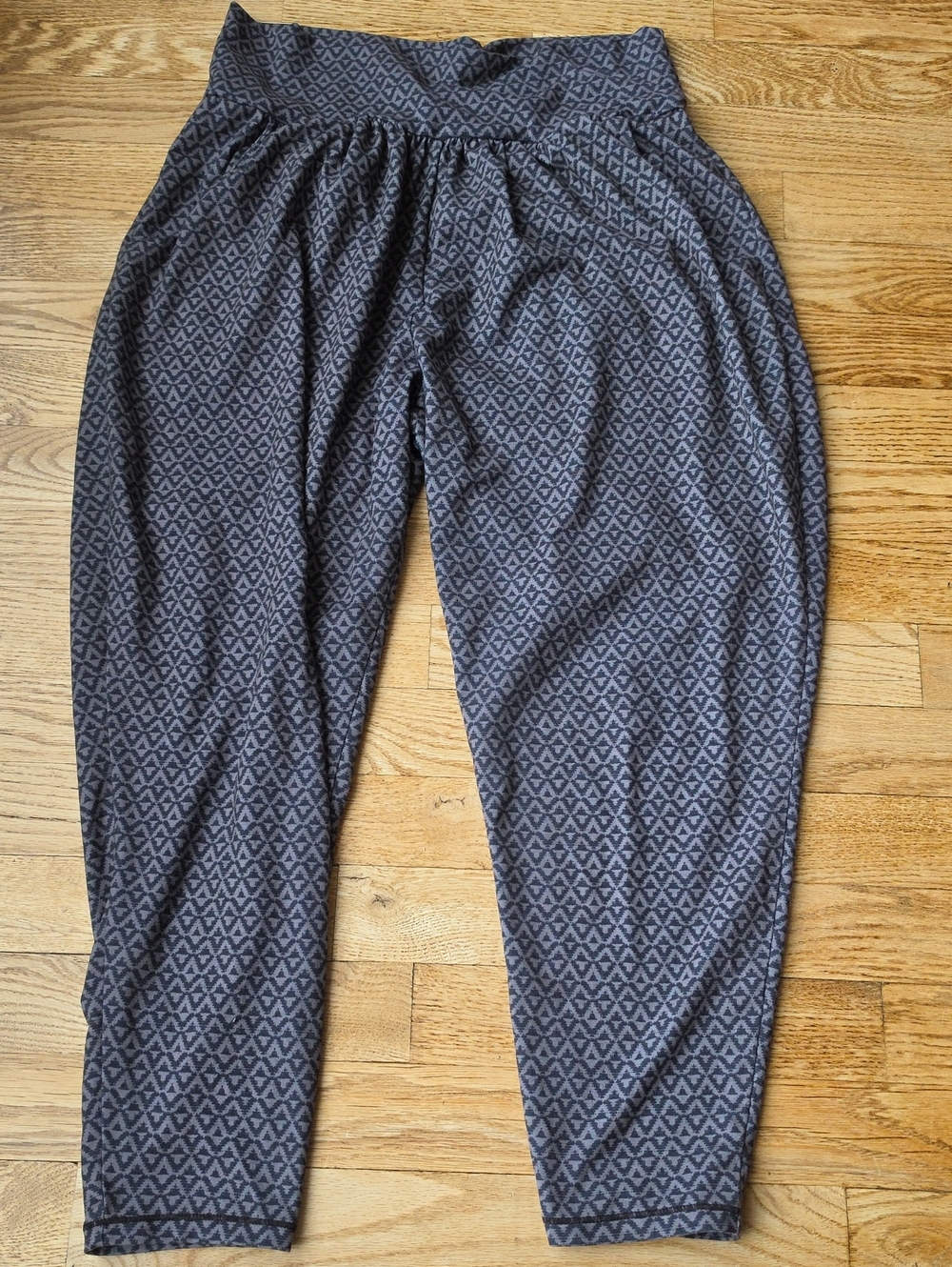 (S) Prana Charcoal Geometric Comfy Bohemian Baggy Ecclectic Quiet Luxury Soft
